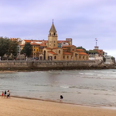 El Amarre - Estilo Náutico En El Puerto Deportivo - Grupo Querbes