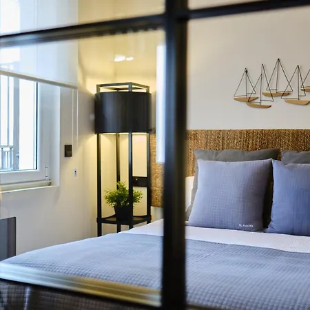 El Amarre - Estilo Náutico En El Puerto Deportivo - Grupo Querbes * Gijón