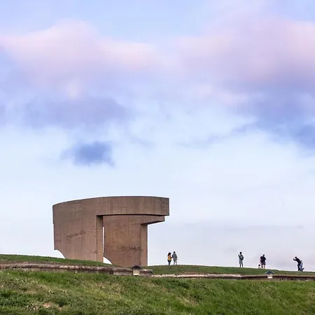 El Amarre - Estilo Nautico En El Puerto Deportivo - Grupo Querbes Gijón