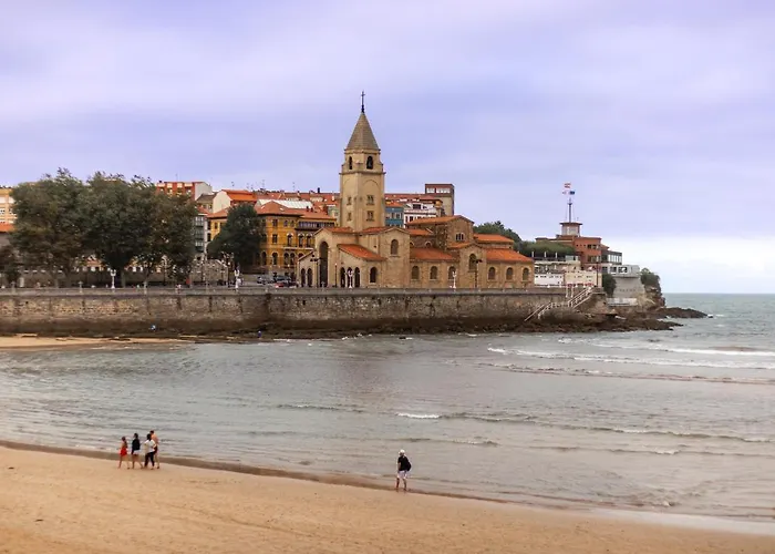 El Amarre - Estilo Náutico En El Puerto Deportivo - Grupo Querbes