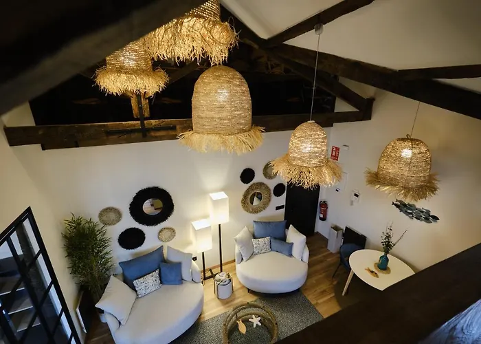 El Amarre - Estilo Náutico En El Puerto Deportivo - Grupo Querbes Gijón