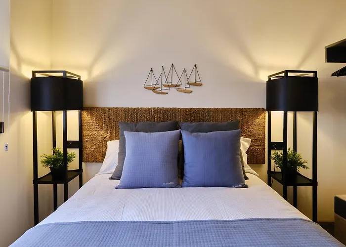 El Amarre - Estilo Náutico En El Puerto Deportivo - Grupo Querbes * Gijón